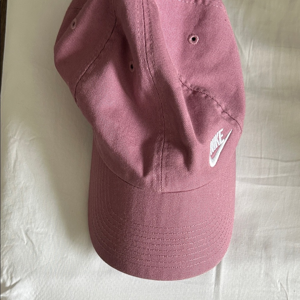 Nike Rose Pink Cap